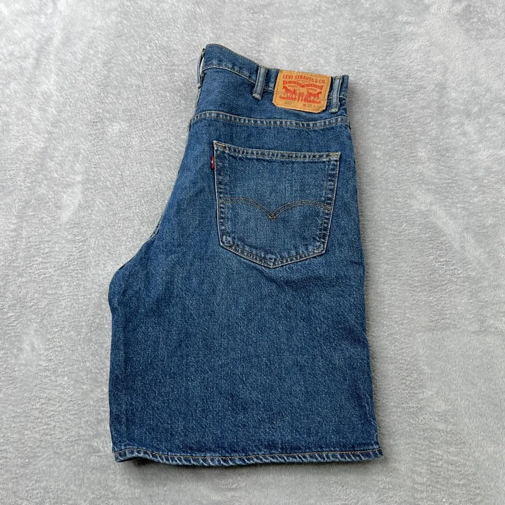 Levis levi 550